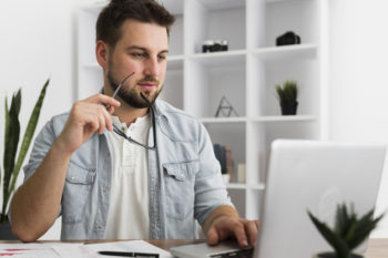 Home office: veja como adaptar sua casa para o trabalho